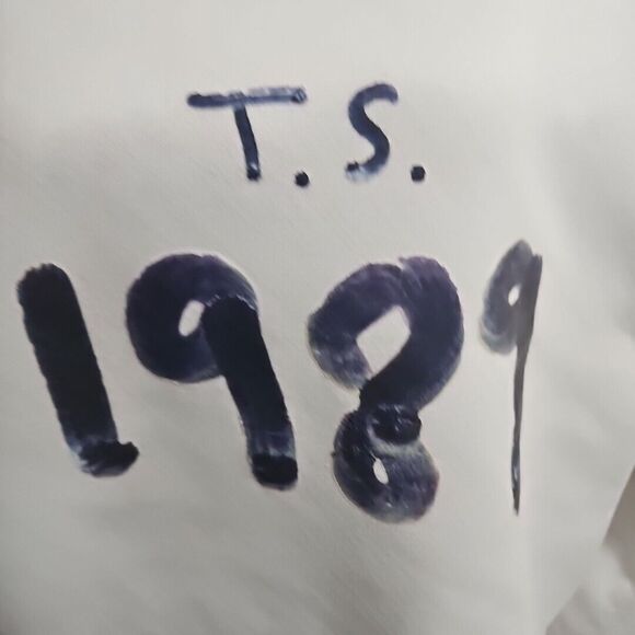 T.S. 1989 - / Taylor Crewneck sweatshirt / 1989 Album/ Merch Oversized White - Picture 2 of 6